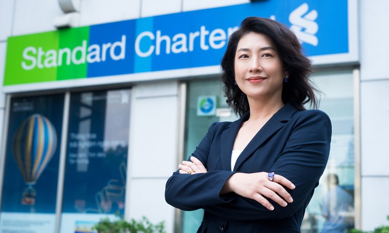 B&agrave; Michele Wee, Tổng Gi&aacute;m Đốc Ng&acirc;n h&agrave;ng Standard Chartered Việt Nam khẳng định Standard Chartered sẽ tiếp tục hỗ trợ Việt Nam trong lộ tr&igrave;nh ph&aacute;t triển bền vững (Ảnh: Standard Chartered)