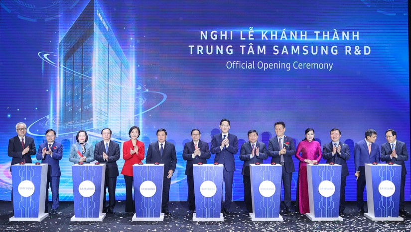 Thủ tướng Phạm Minh Ch&iacute;nh dự lễ kh&aacute;nh th&agrave;nh Trung t&acirc;m Nghi&ecirc;n cứu v&agrave; ph&aacute;t triển (R&amp;amp;amp;D) của Samsung tại Việt Nam.Ảnh: VGP